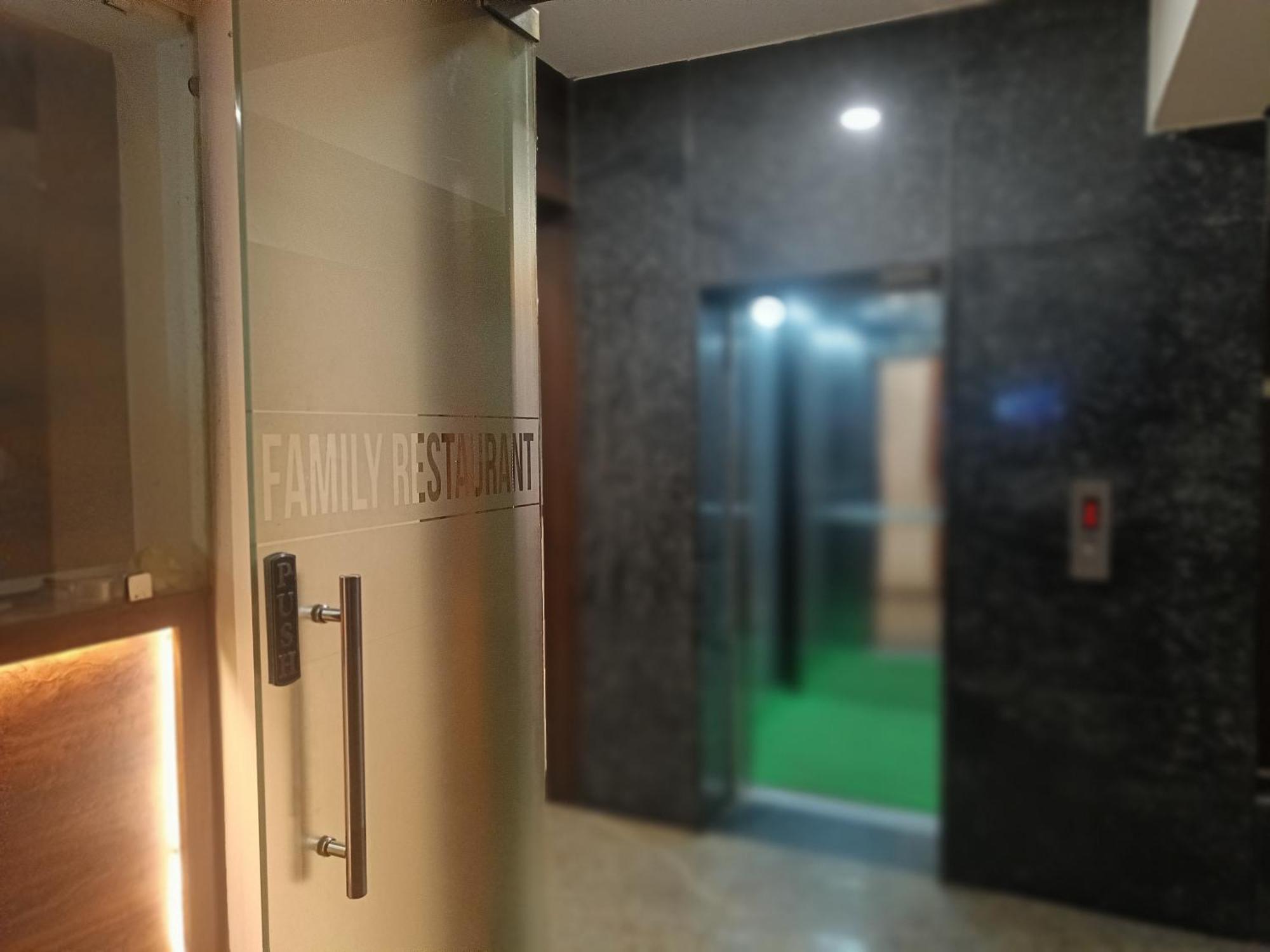 Hotel Radhma Residency Udupi Exteriör bild